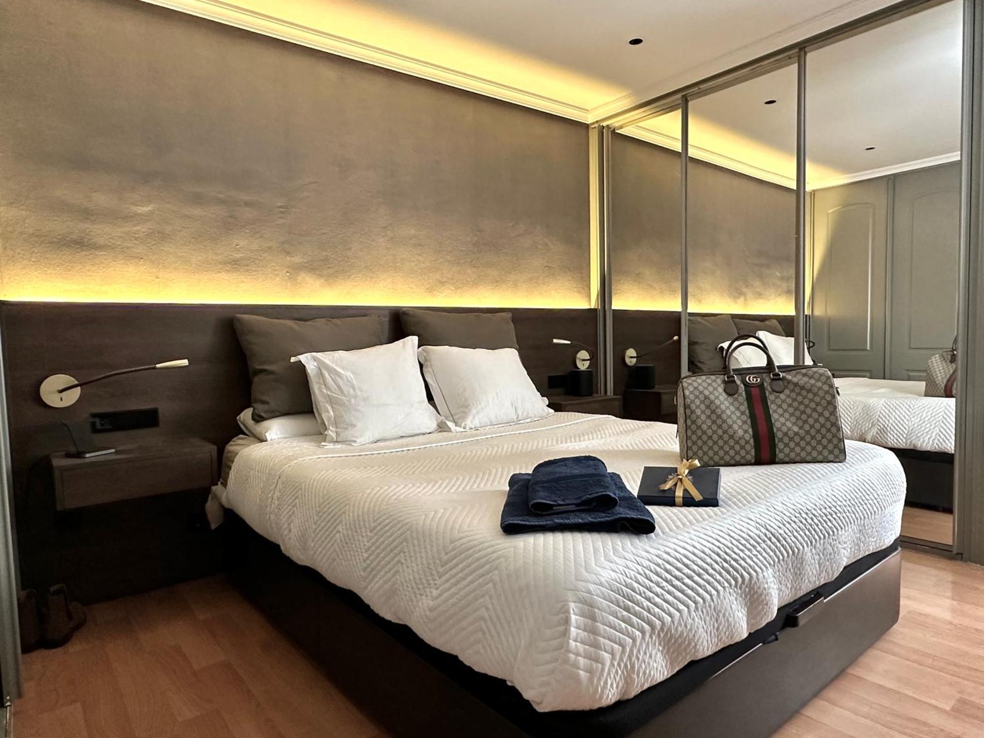 Medina - Luxury Suite Apt. Madrid Center Luaran gambar
